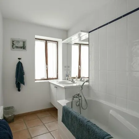 Charming And Quaint 2-Bed House In Marseillan Vila Exterior foto